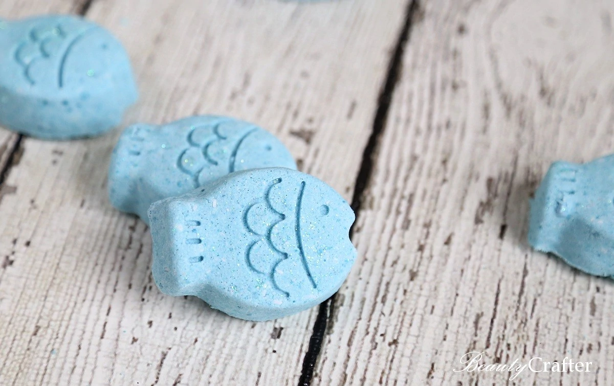 Fish Bath Bombs: DIY Bath Fizzies - Beauty Crafter