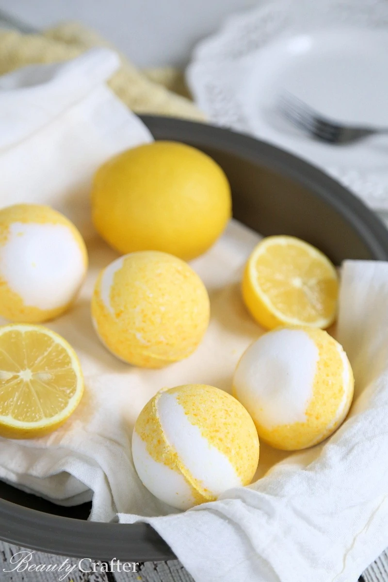 Lemon Meringue Pie Bath Bombs recipe