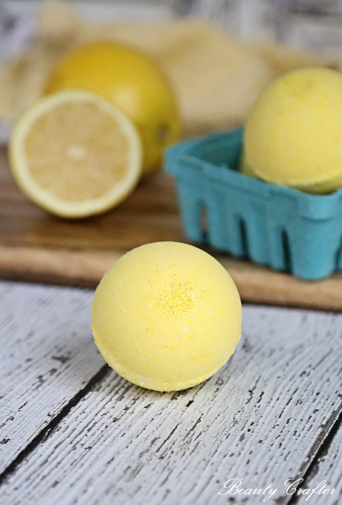 Lemon bath bomb