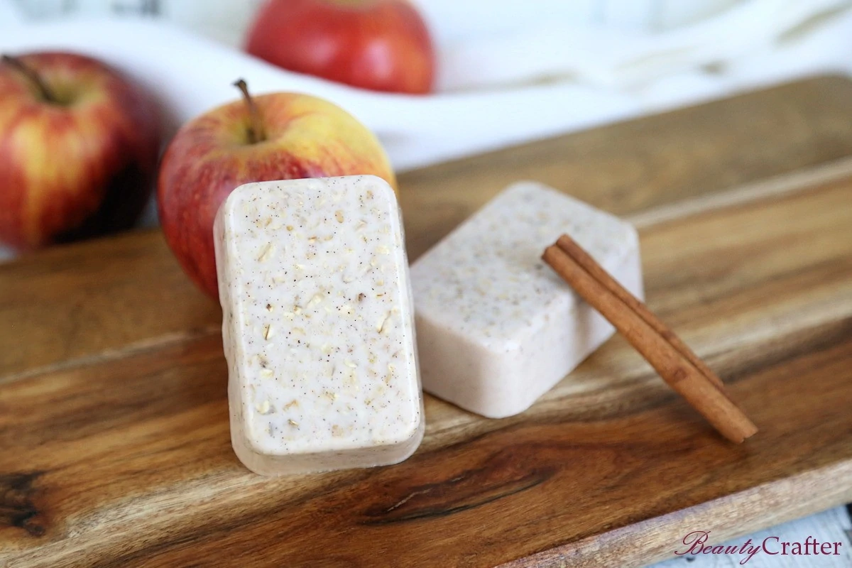 Easy homemade oatmeal soap recipe with honey and melt and pour