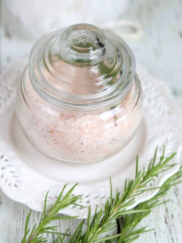 Pink Himalayan Salt Bath with Rosemary