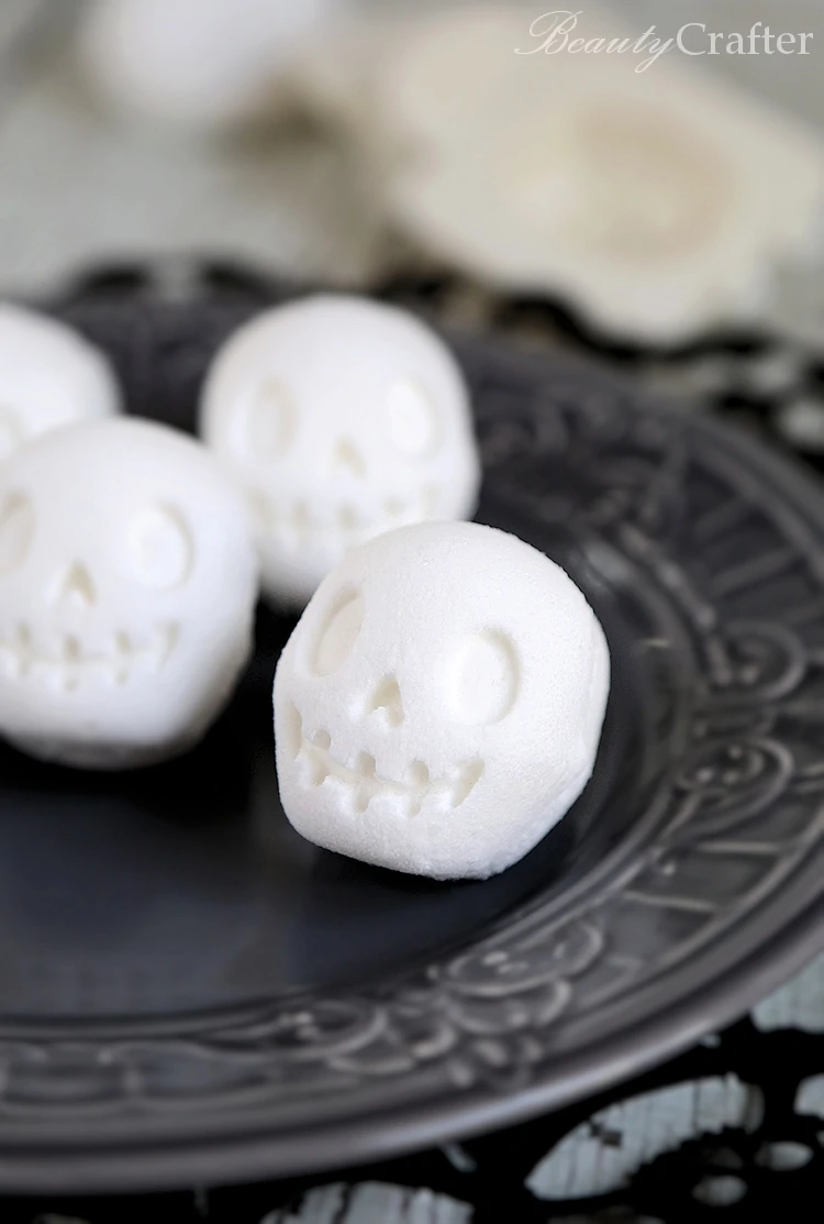 Skull Bath Bomb diy halloween