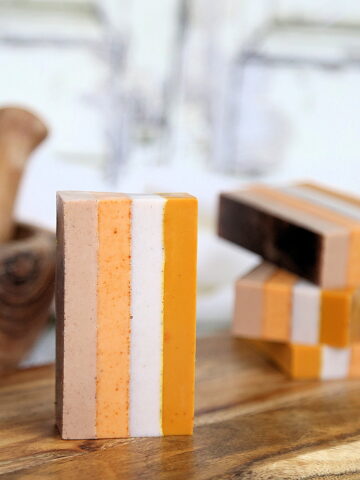 Spice Box Soap: Melt and Pour Soap with Natural Colors from the Kitchen