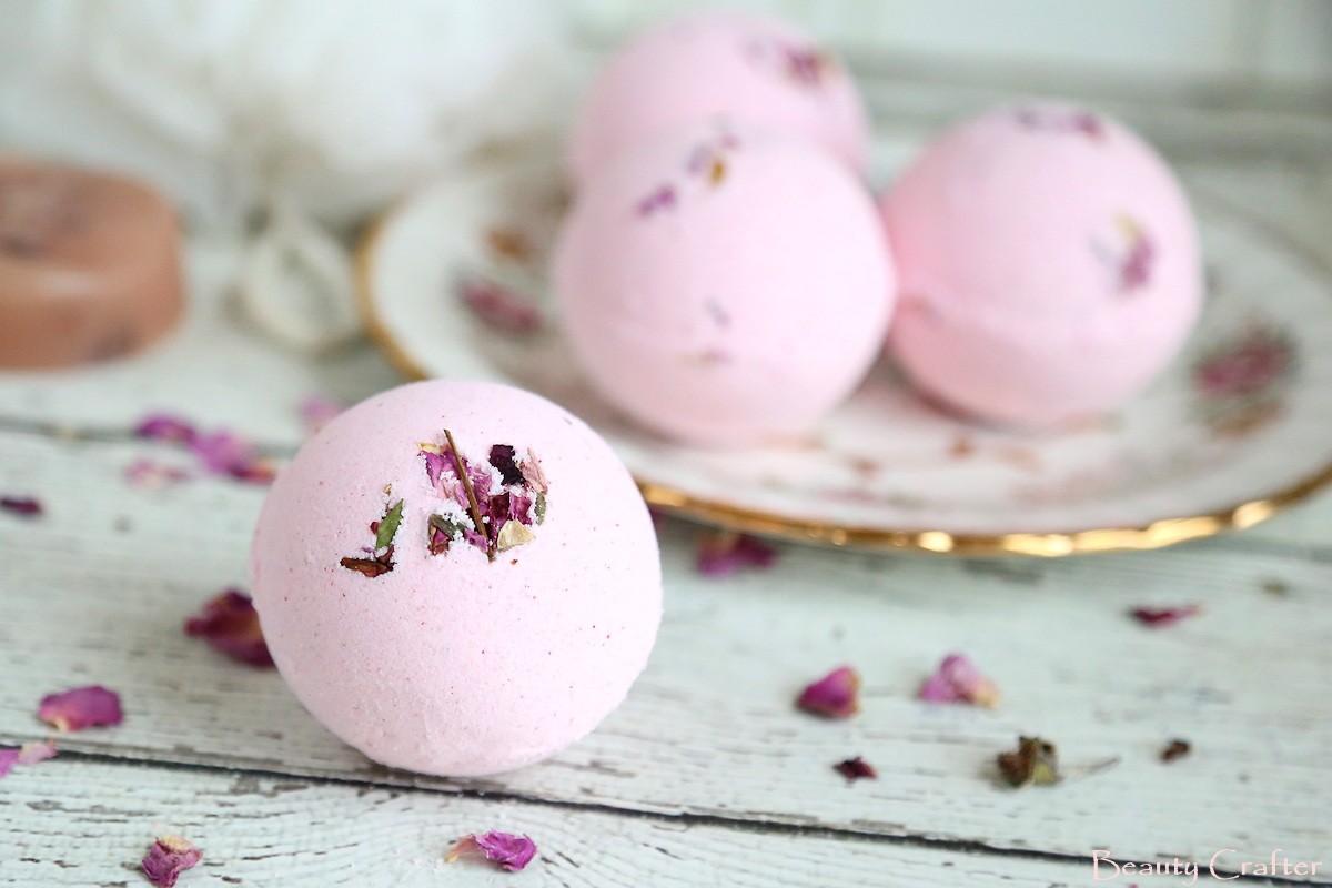 homemade bath bombs