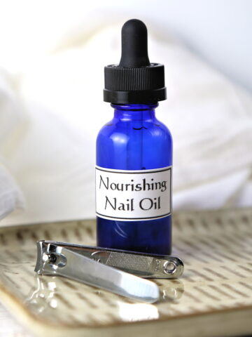 Best Nail Strengthener - DIY Nourishing Nail Oil