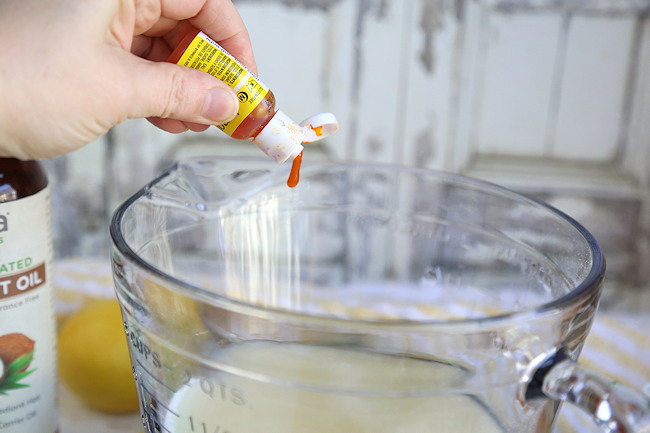 Lemon Sugar Scrub with Free Printable Labels - Fabulous DIY Gift