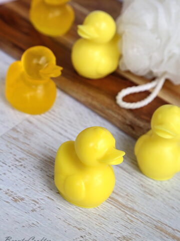 Rubber Ducky Soaps - Easy DIY Soap... Perfect for Spring!