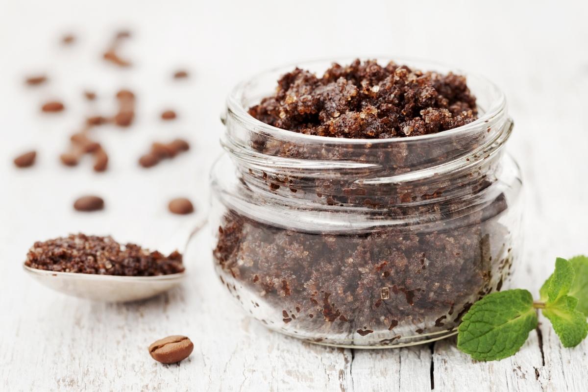 Coffee Scrub Recipes and Benefits - Beauty Crafter
